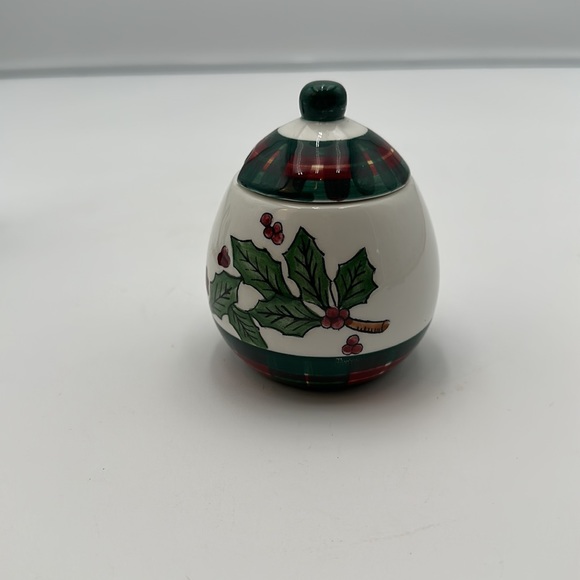 Vintage Christmas creamer and lidded sugar set Pacific Rim HollyBerry - Picture 9 of 16